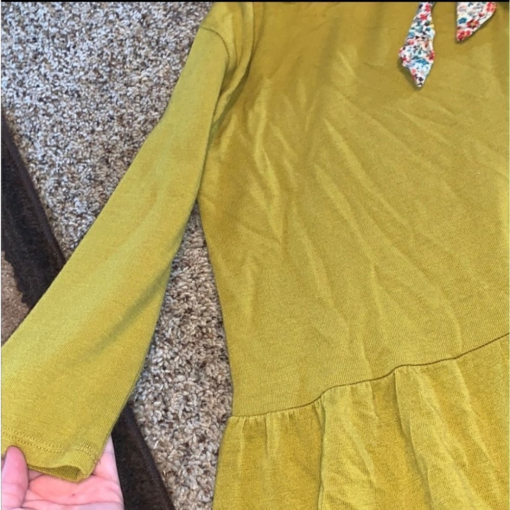 Elestory Top in size 6 - Picture 4 of 5